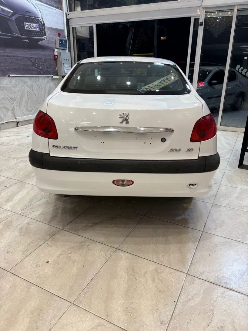 پژو ۲۰۶ صندوق دار v8 - 1395