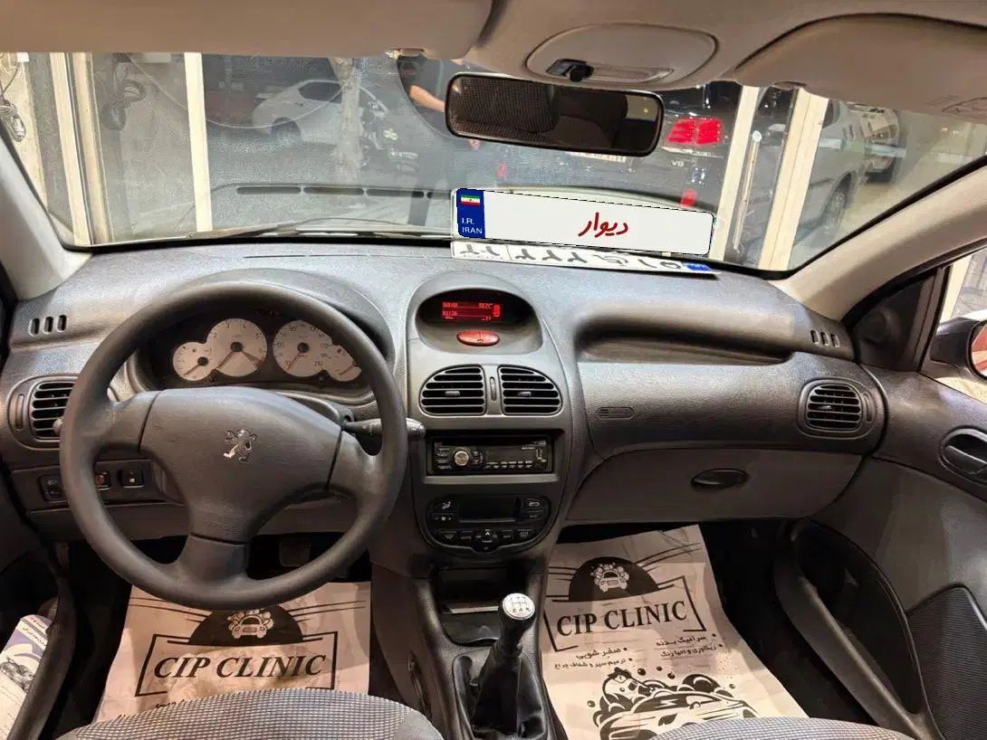 پژو ۲۰۶ صندوق دار v8 - 1395