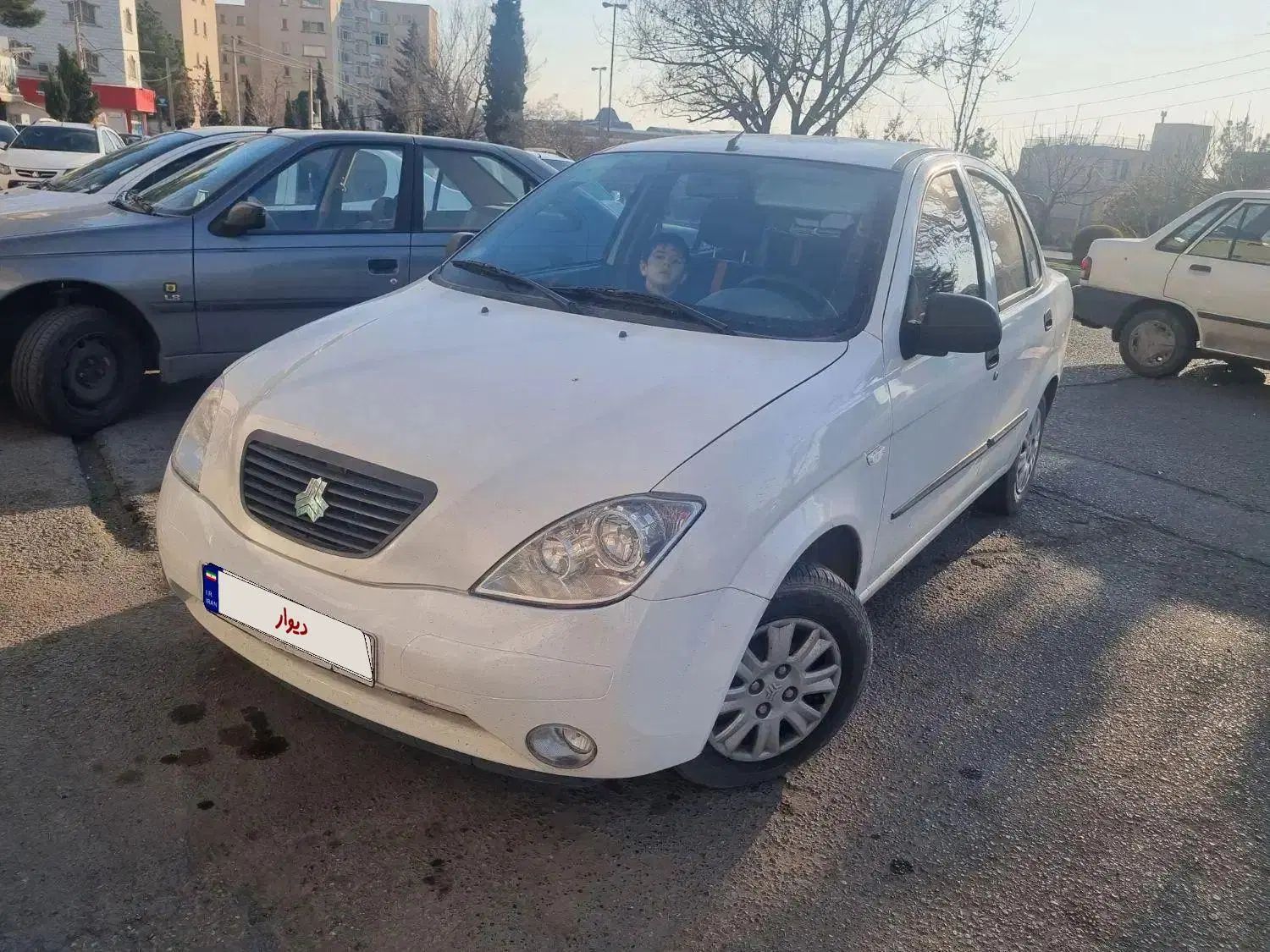 تیبا صندوق دار SX - 1401