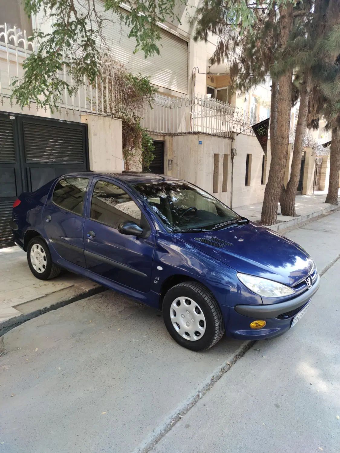 پژو ۲۰۶ صندوق دار v8 - 1390