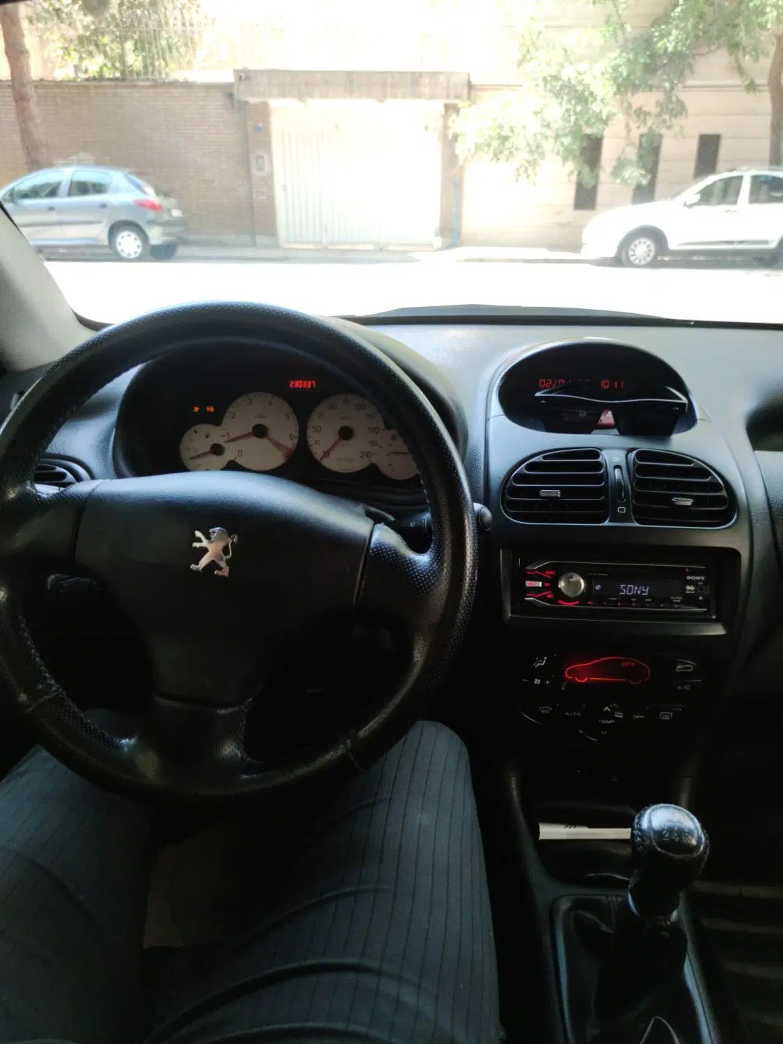 پژو ۲۰۶ صندوق دار v8 - 1390