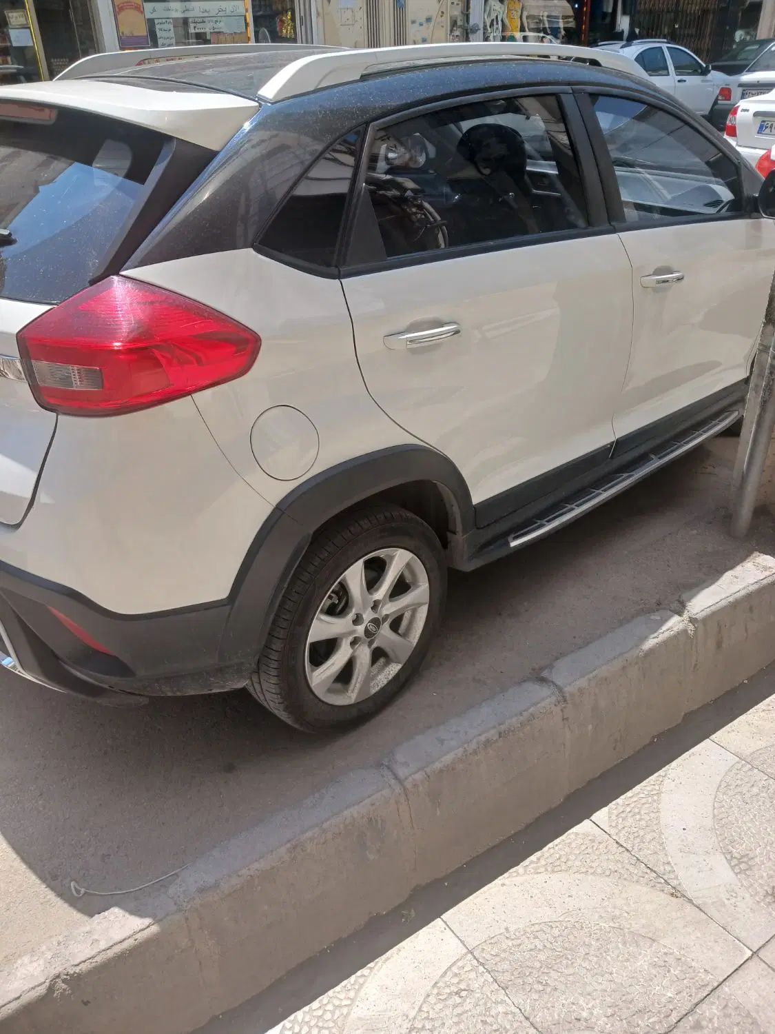 ام وی ام X22 دنده ای اسپرت لاکچری - 1400