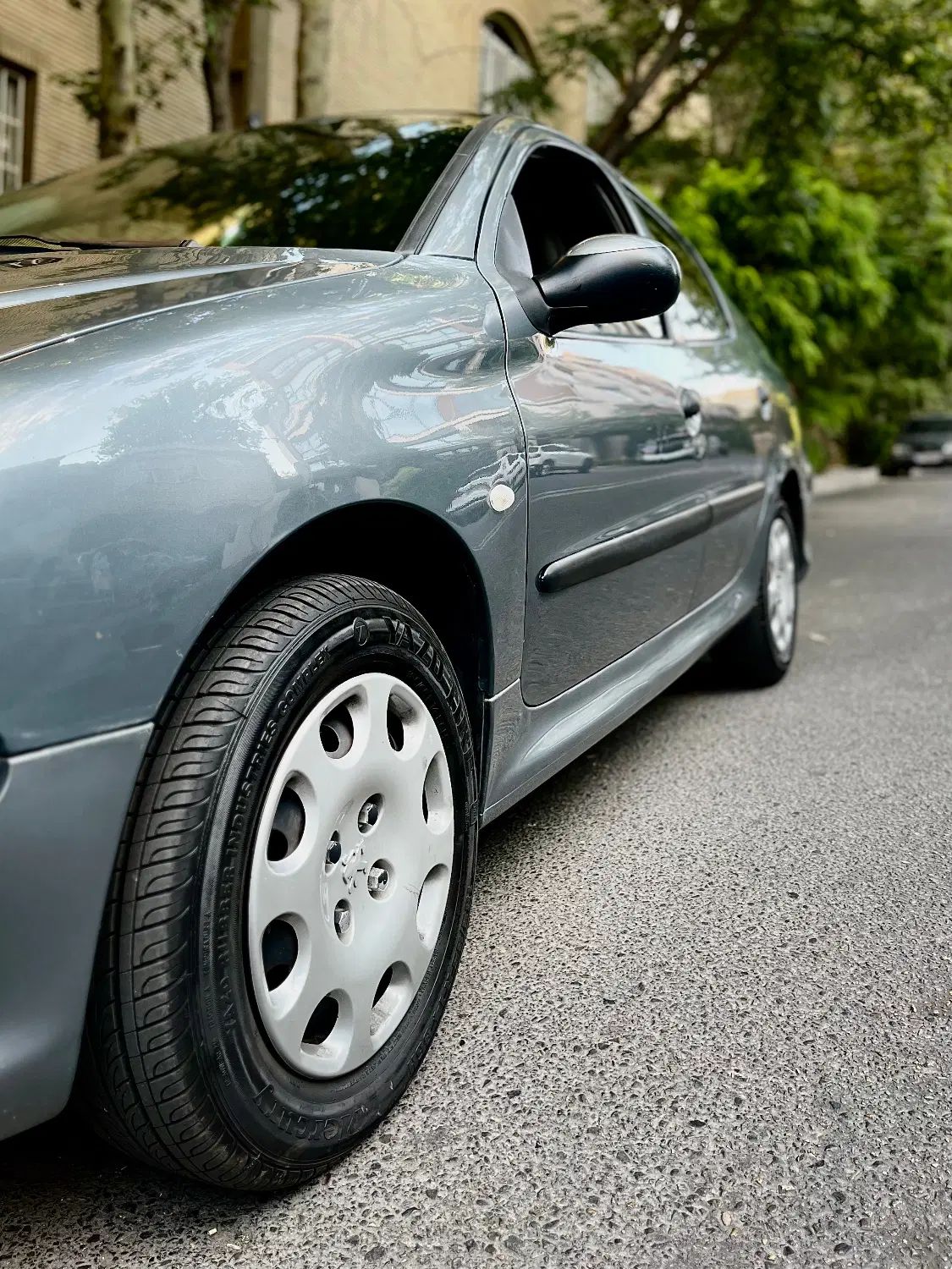 پژو ۲۰۶ صندوق دار v8 - 1395