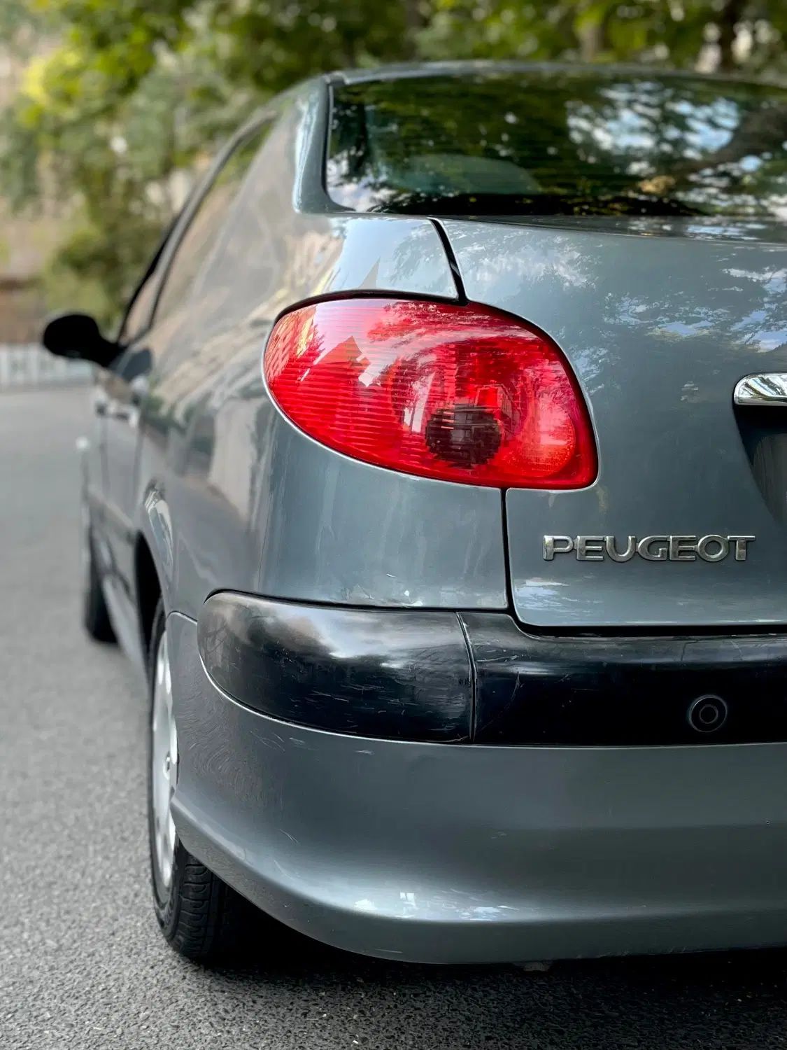 پژو ۲۰۶ صندوق دار v8 - 1395