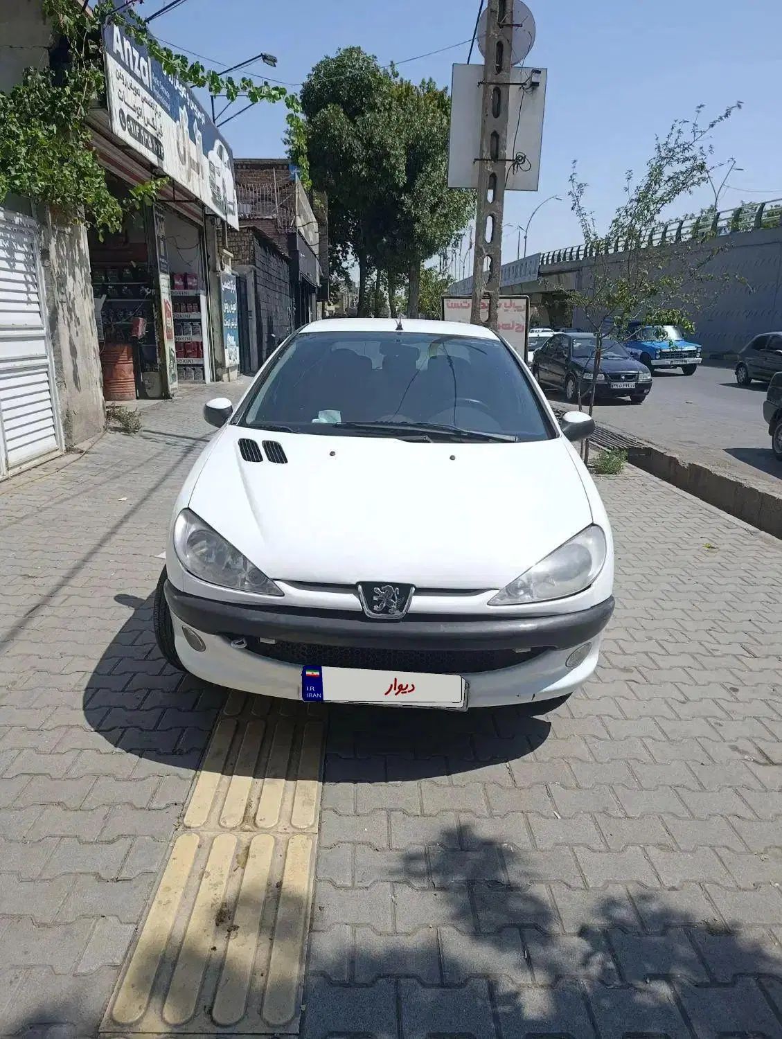 پژو ۲۰۶ صندوق دار v8 - 1391