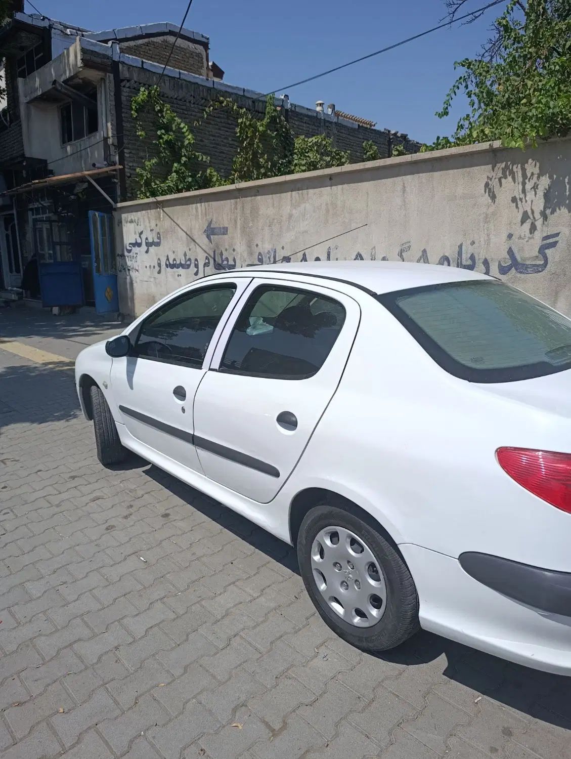 پژو ۲۰۶ صندوق دار v8 - 1391