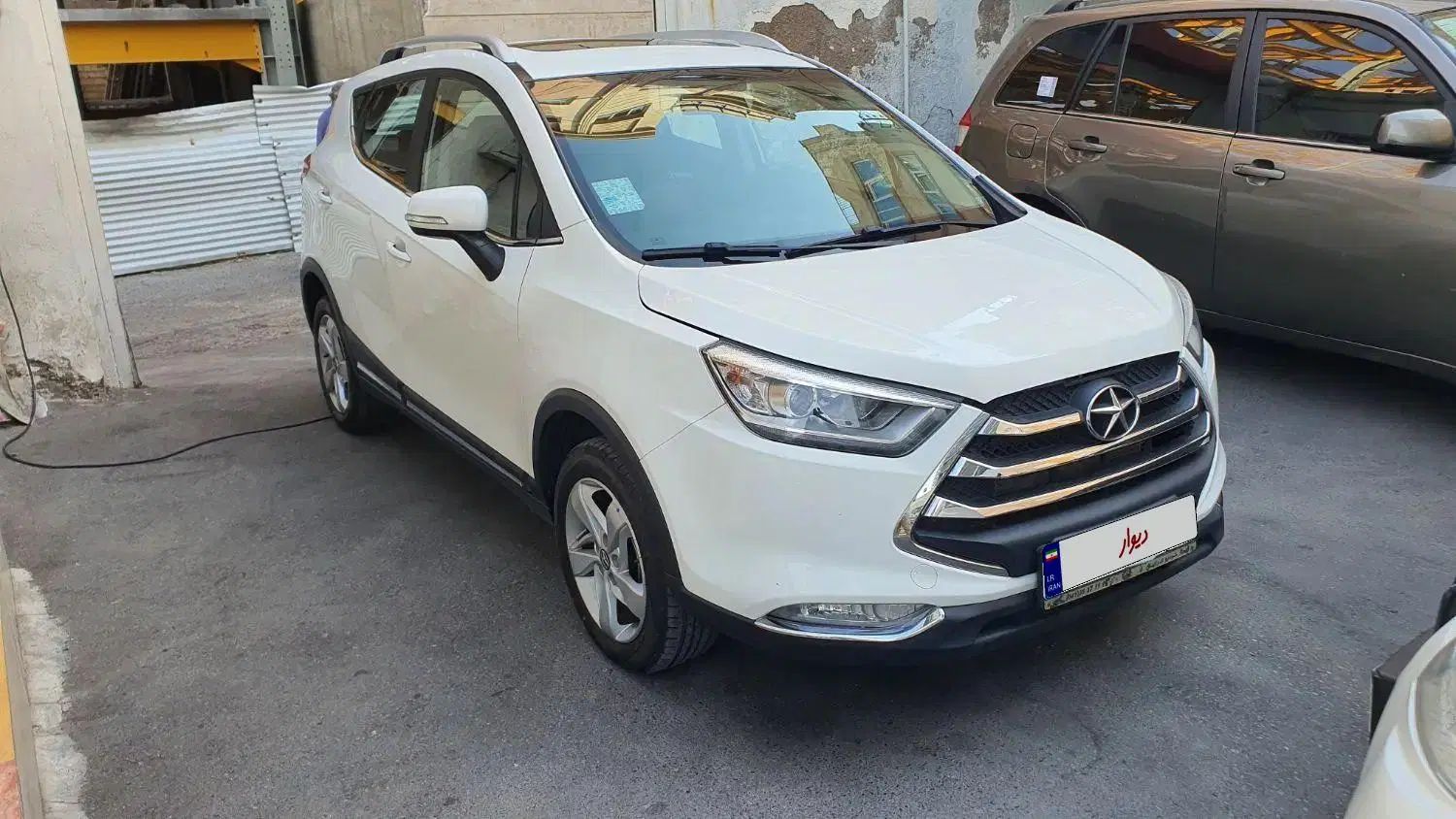 جک S3 اتوماتیک - 1402