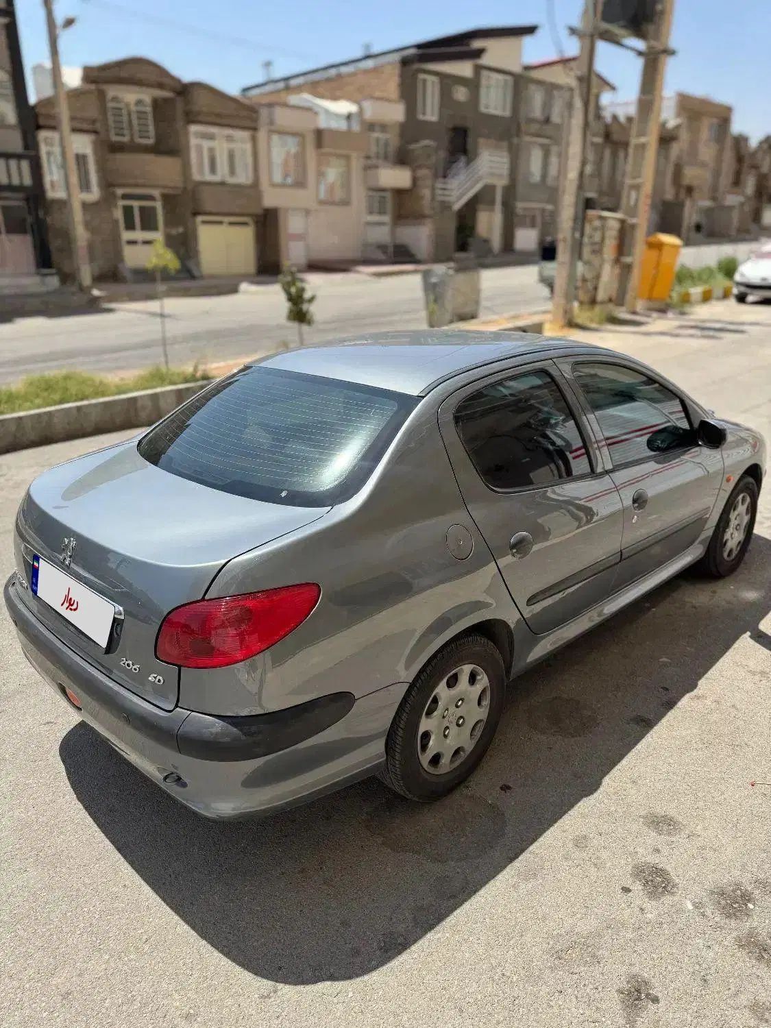 پژو ۲۰۶ صندوق دار v8 - 1395