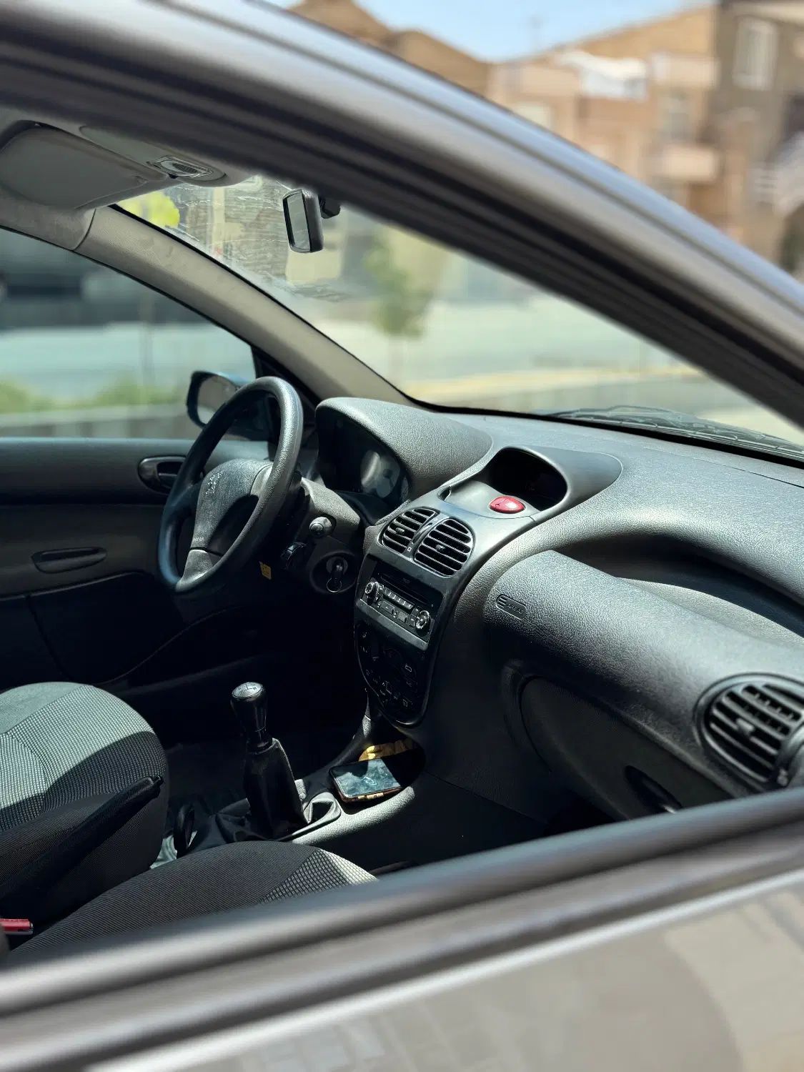 پژو ۲۰۶ صندوق دار v8 - 1395