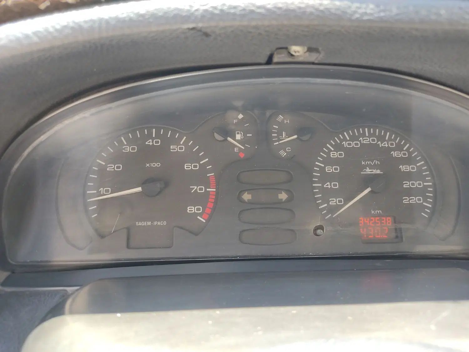 پژو 405 GLX - 1383