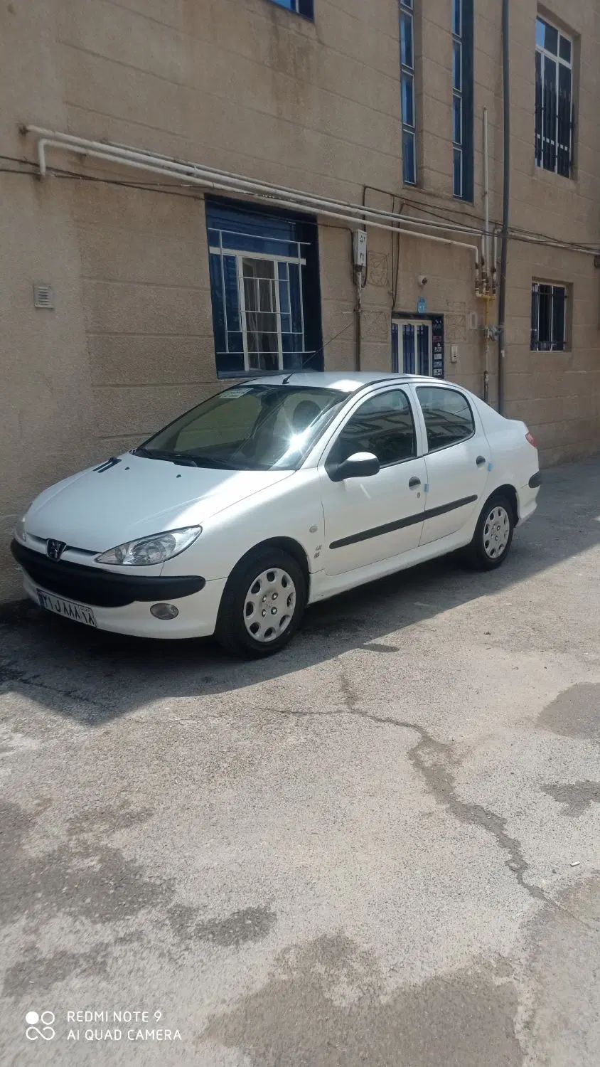 پژو ۲۰۶ صندوق دار v8 - 1392