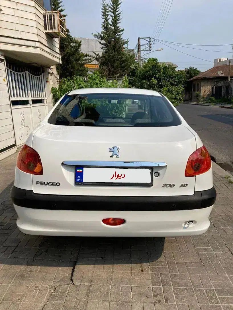 پژو ۲۰۶ صندوق دار v8 - 1393