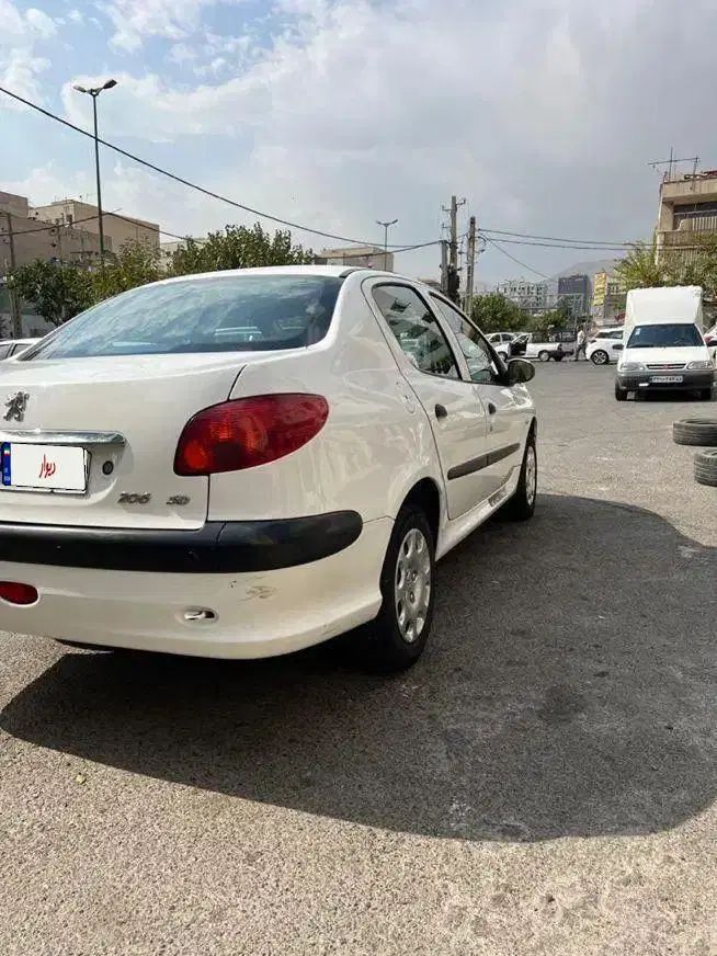 پژو ۲۰۶ صندوق دار v8 - 1398