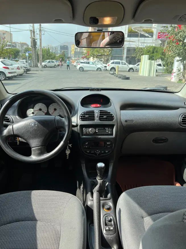 پژو ۲۰۶ صندوق دار v8 - 1398