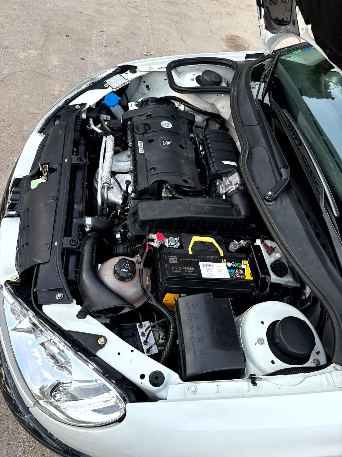 پژو ۲۰۶ صندوق دار v8 - 1396