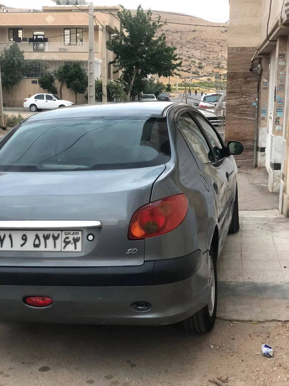 پژو ۲۰۶ صندوق دار v8 - 1386