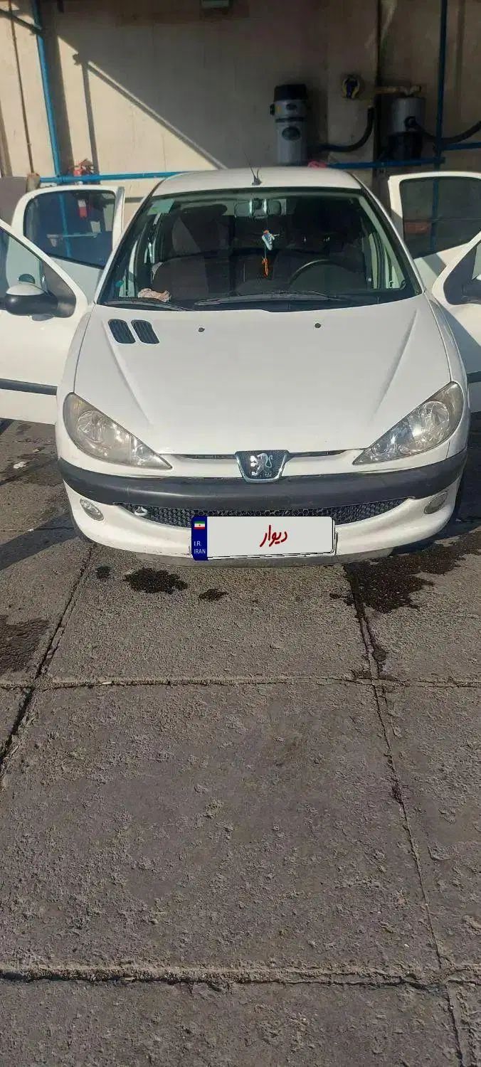 پژو ۲۰۶ صندوق دار v8 - 1396
