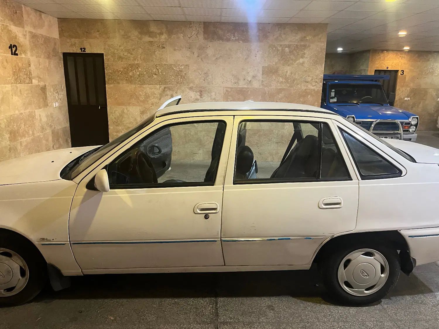 دوو سیلو سدان - 1381