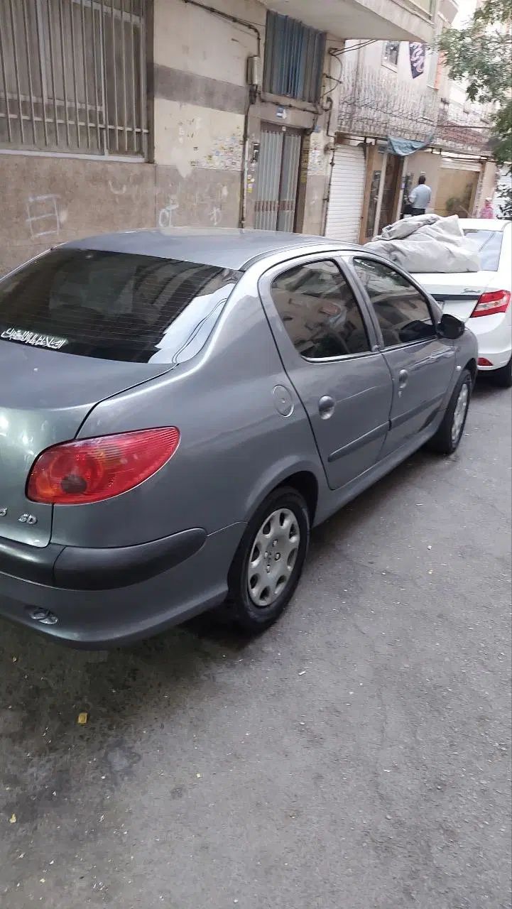 پژو ۲۰۶ صندوق دار v8 - 1394