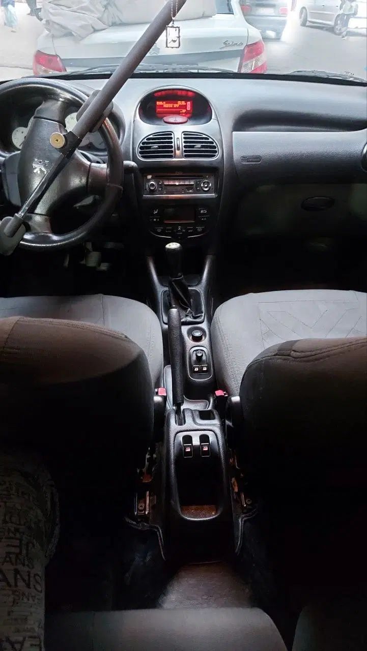 پژو ۲۰۶ صندوق دار v8 - 1394