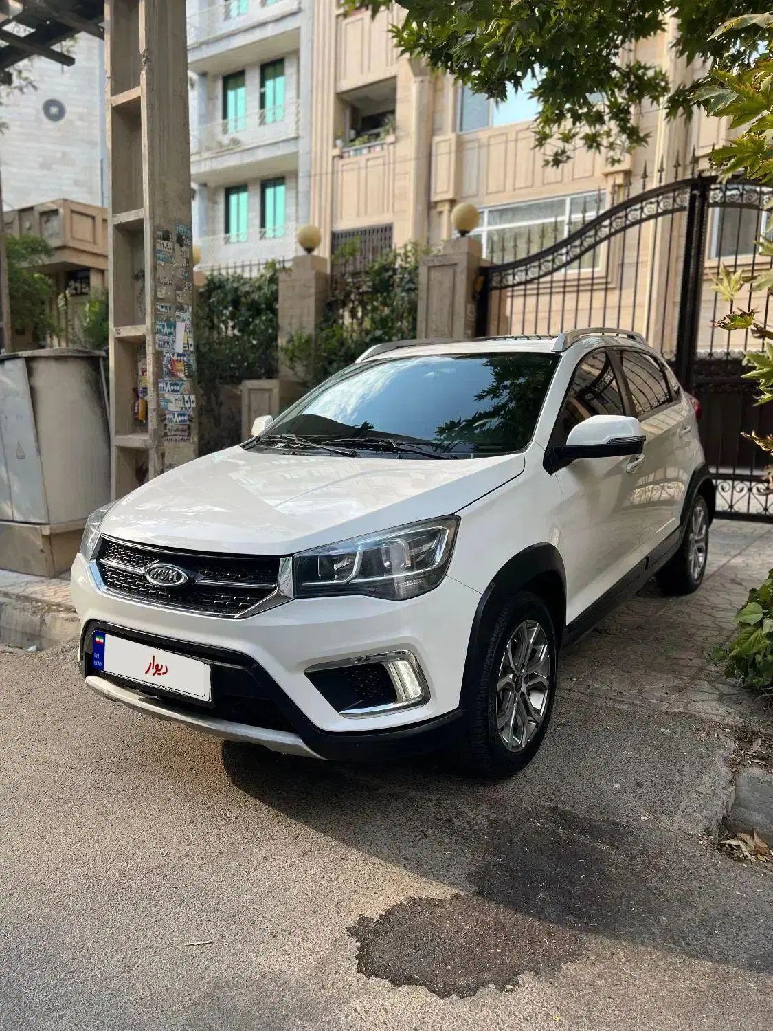 ام وی ام X22 دنده‌ای لاکچری - 1397