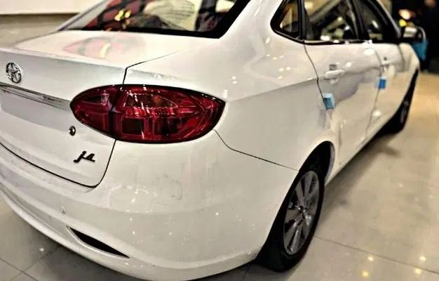 جک J4 اتوماتیک ساده - 1404
