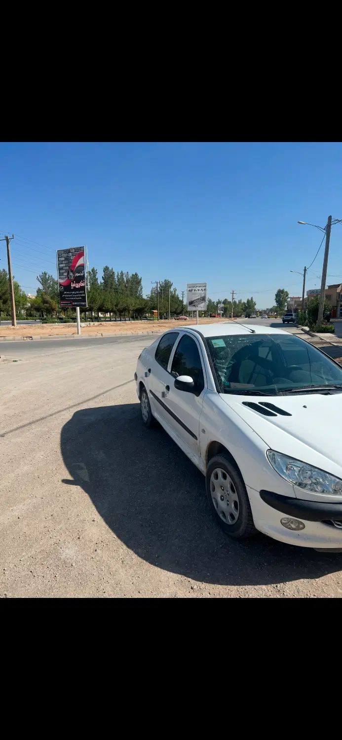 پژو ۲۰۶ صندوق دار v8 - 1398