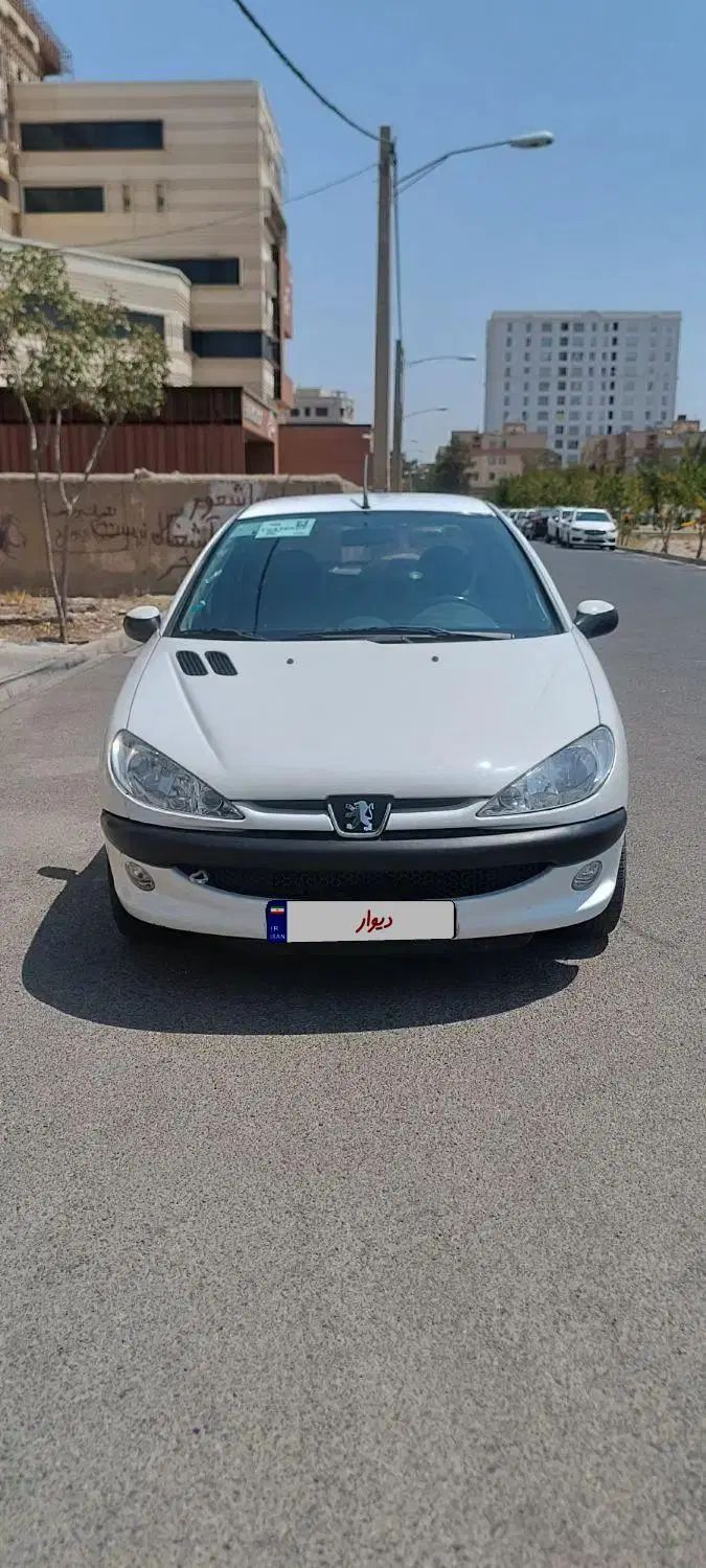 خودرو پژو، ۲۰۶ صندوق دار آگهی ann_19990228