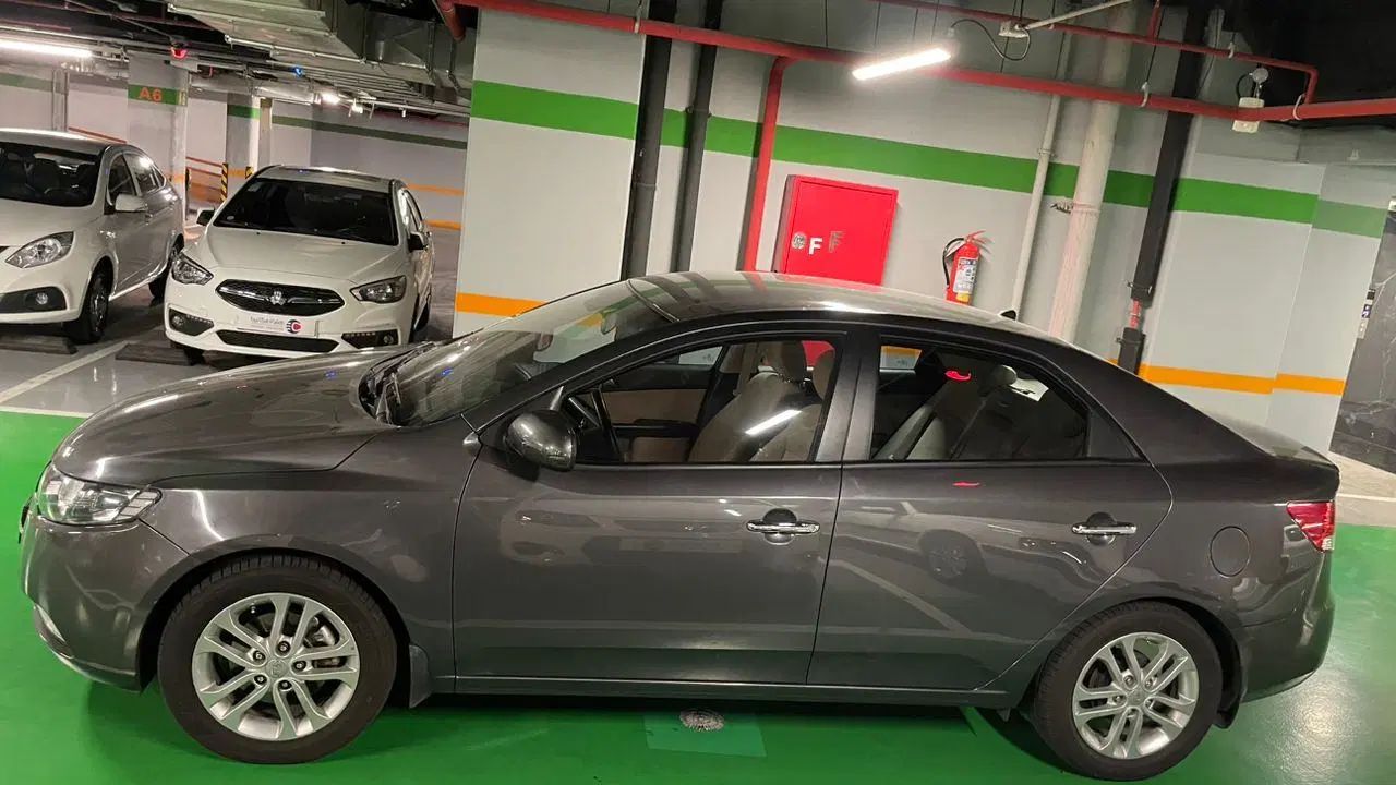 کیا سراتو 2.0 لیتر اتوماتیک GT لاین - 2017