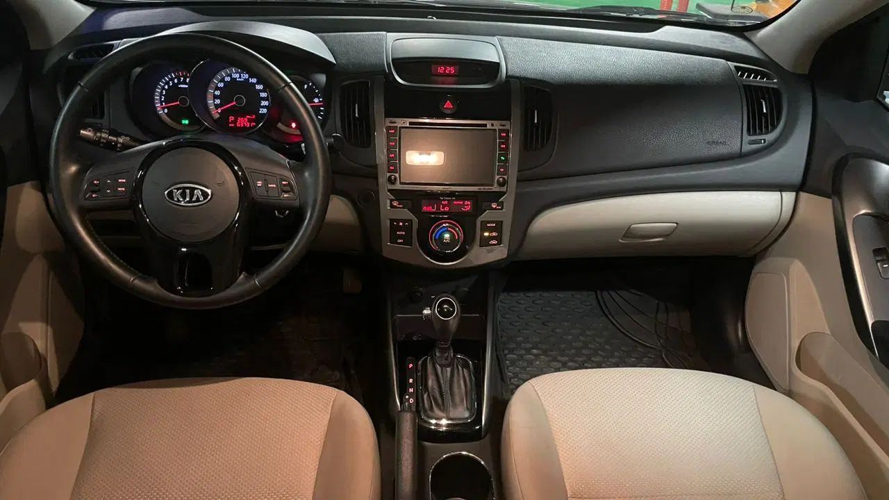 کیا سراتو 2.0 لیتر اتوماتیک GT لاین - 2017