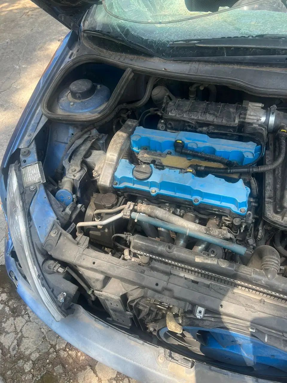 پژو ۲۰۶ صندوق دار v8 - 1396