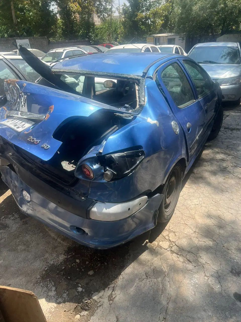 پژو ۲۰۶ صندوق دار v8 - 1396
