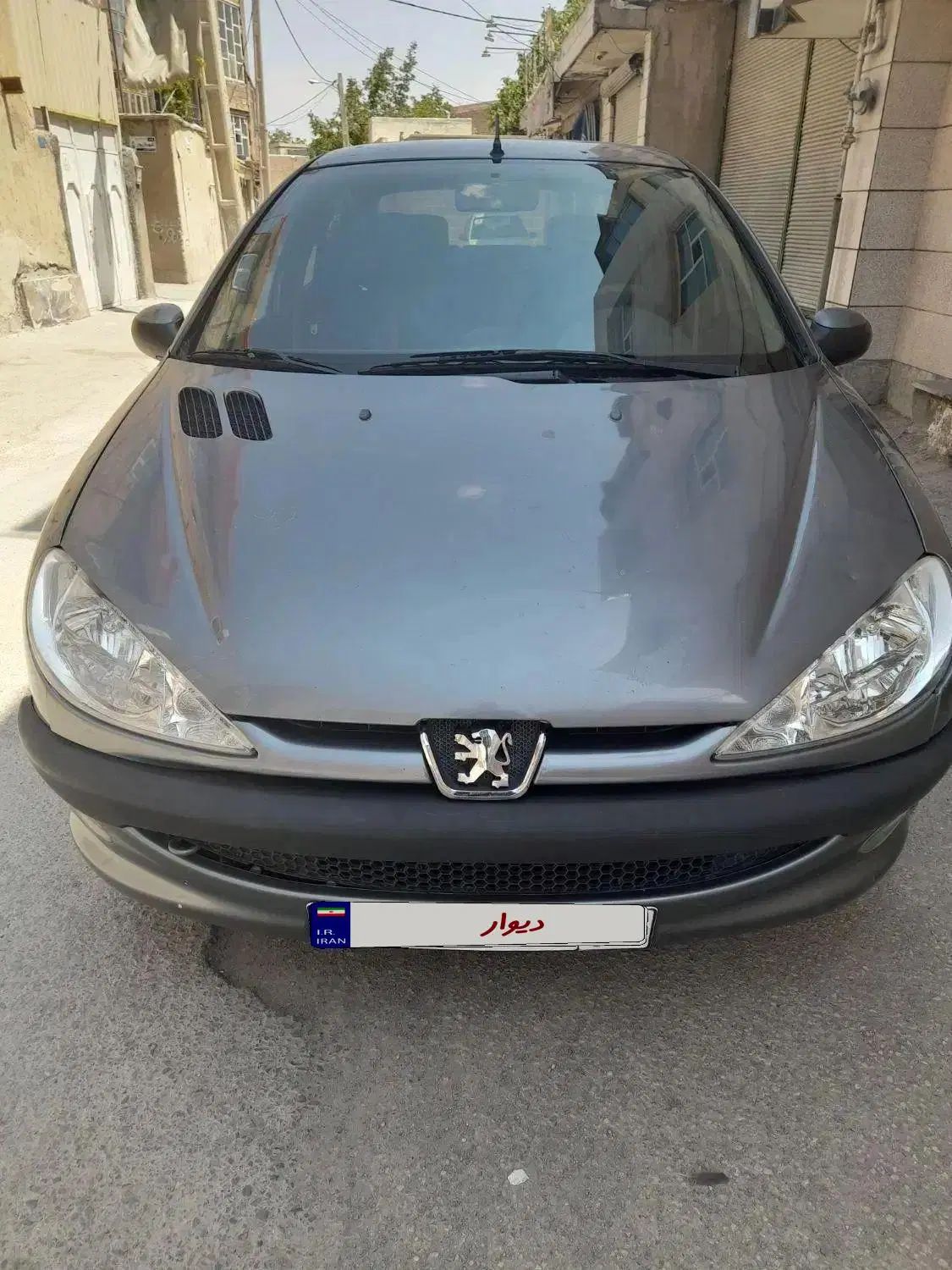 پژو ۲۰۶ صندوق دار v8 - 1392