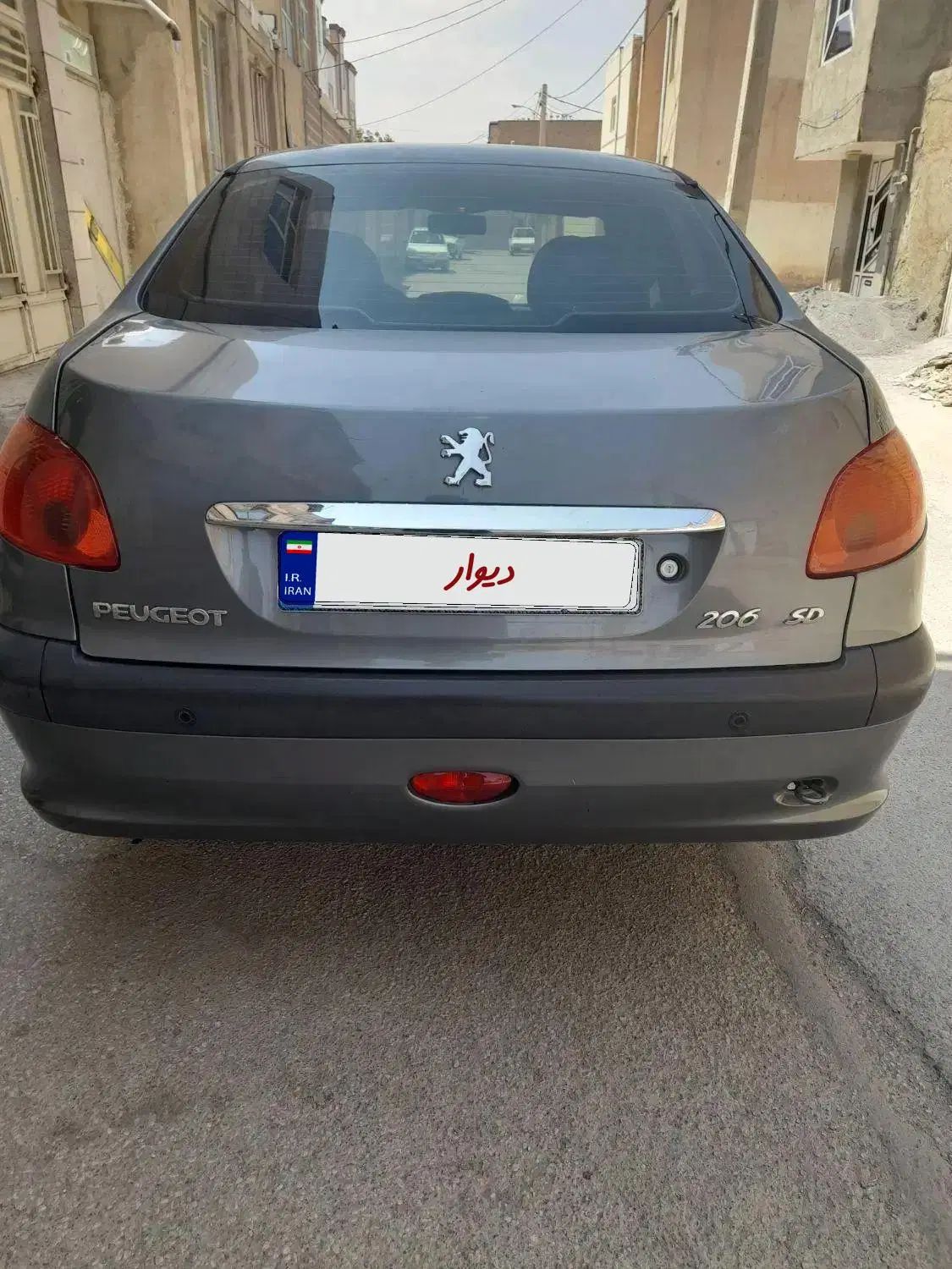 پژو ۲۰۶ صندوق دار v8 - 1392