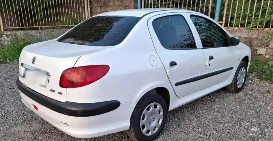 پژو ۲۰۶ صندوق دار v8 - 1397
