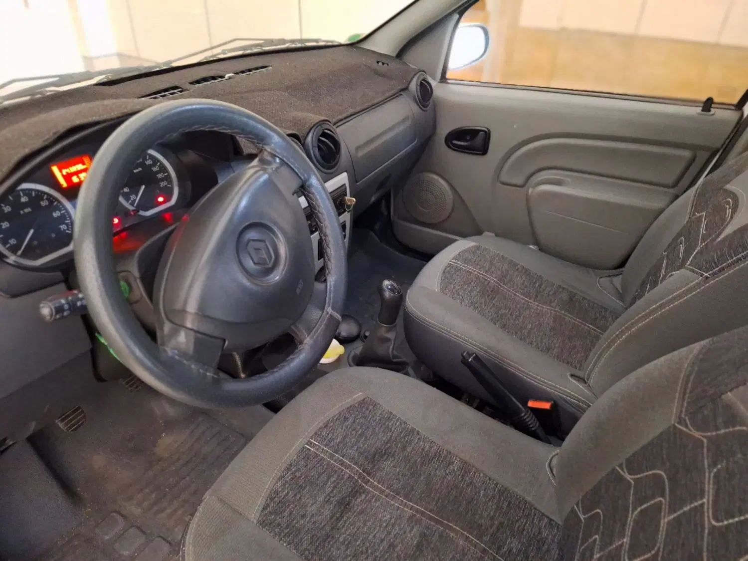 خودرو رنو، تندر 90 آگهی ann_19991180