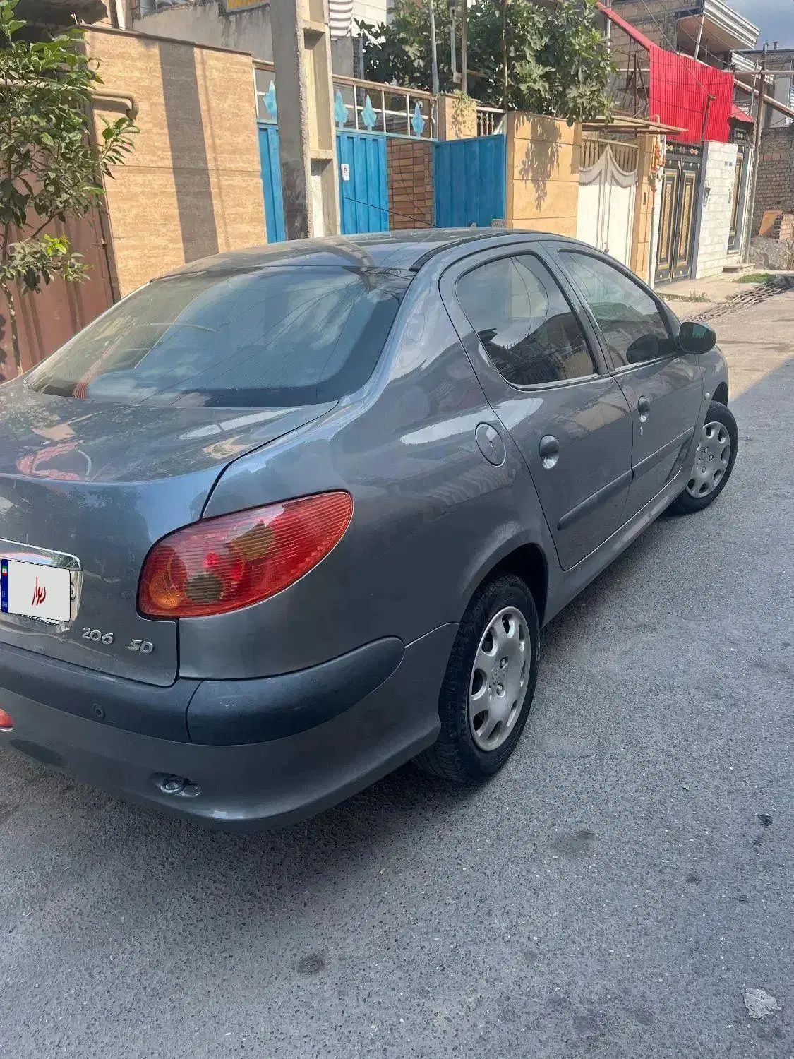 پژو ۲۰۶ صندوق دار v8 - 1393