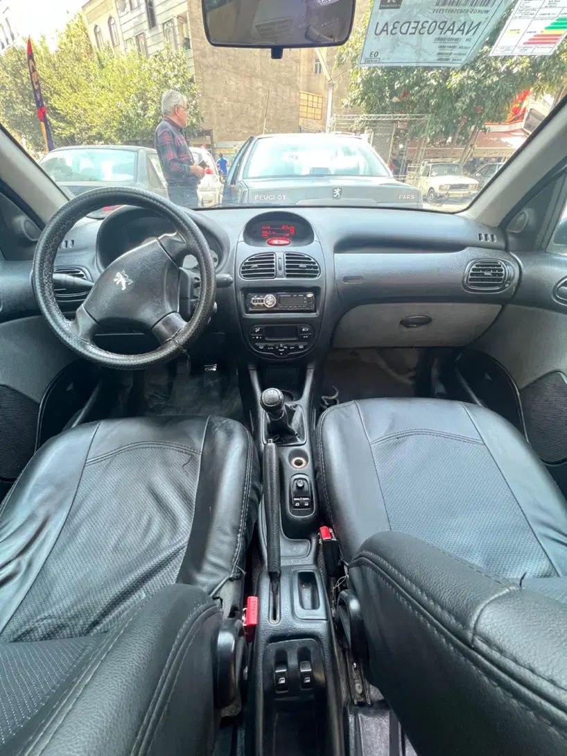 پژو ۲۰۶ صندوق دار v8 - 1397
