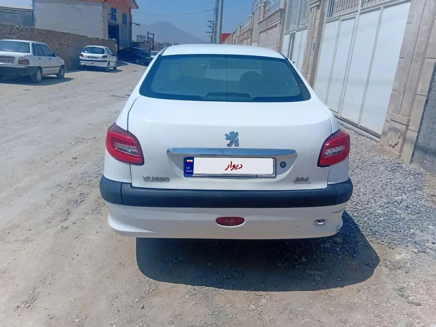 پژو ۲۰۶ صندوق دار v8 - 1390