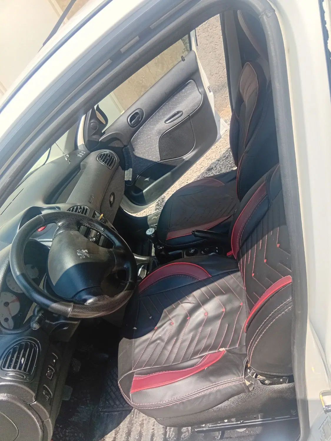 پژو ۲۰۶ صندوق دار v8 - 1390