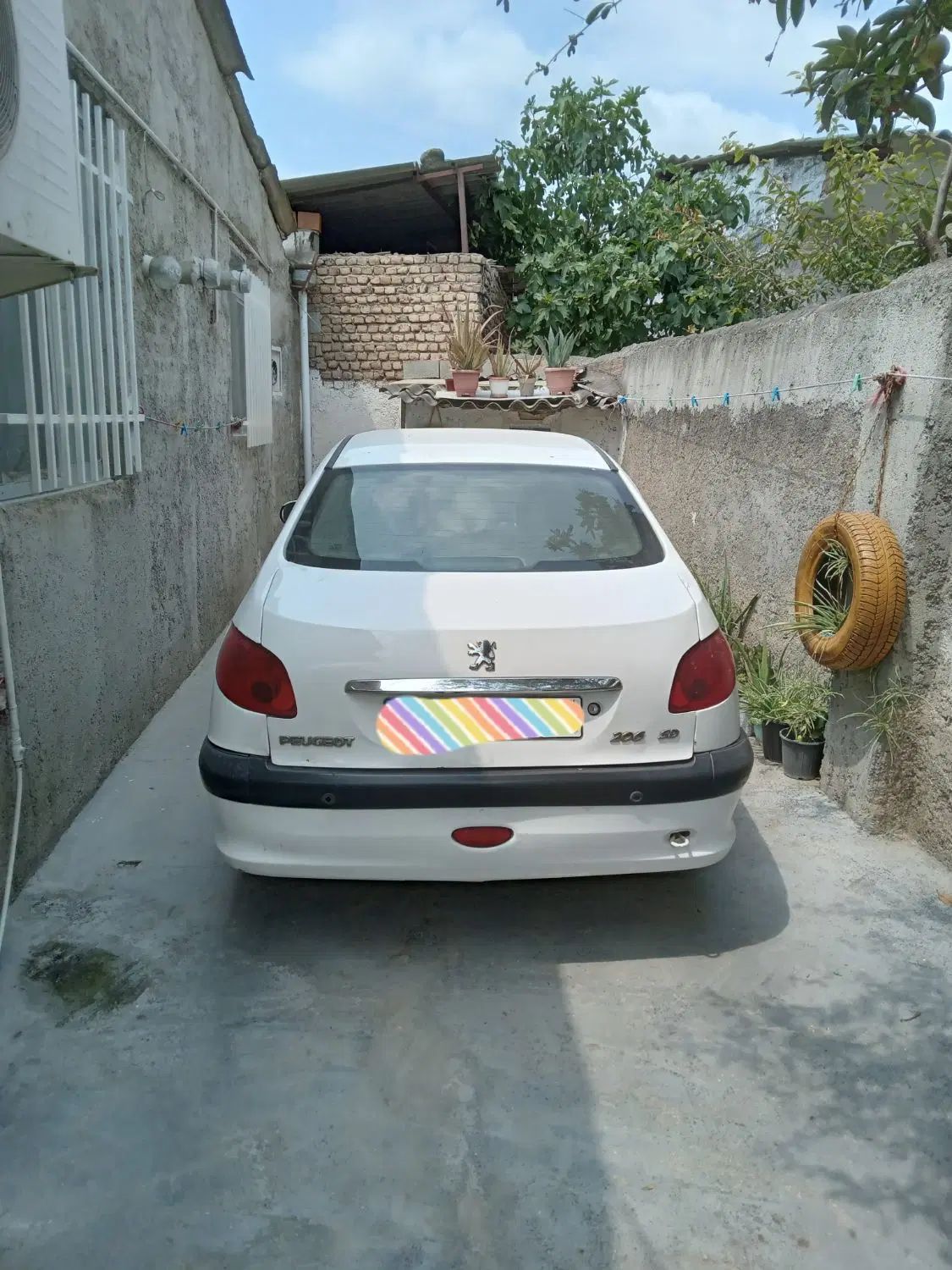 پژو ۲۰۶ صندوق دار v8 - 1395