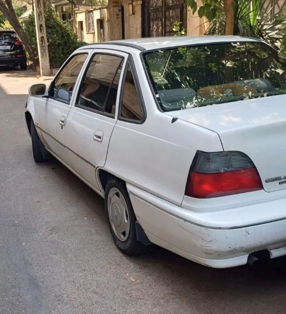 دوو سیلو سدان - 1381