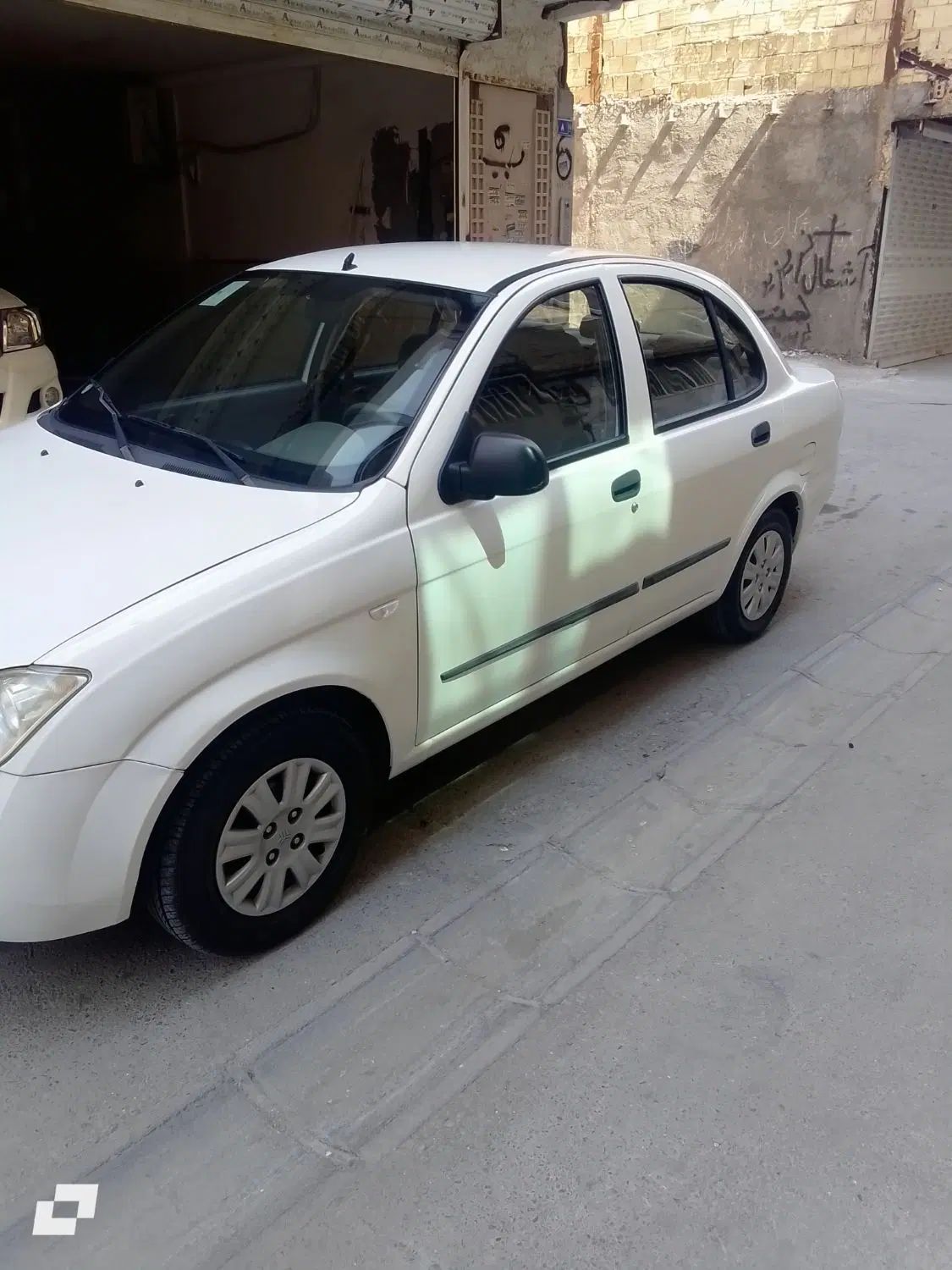 تیبا صندوق دار SX - 1399