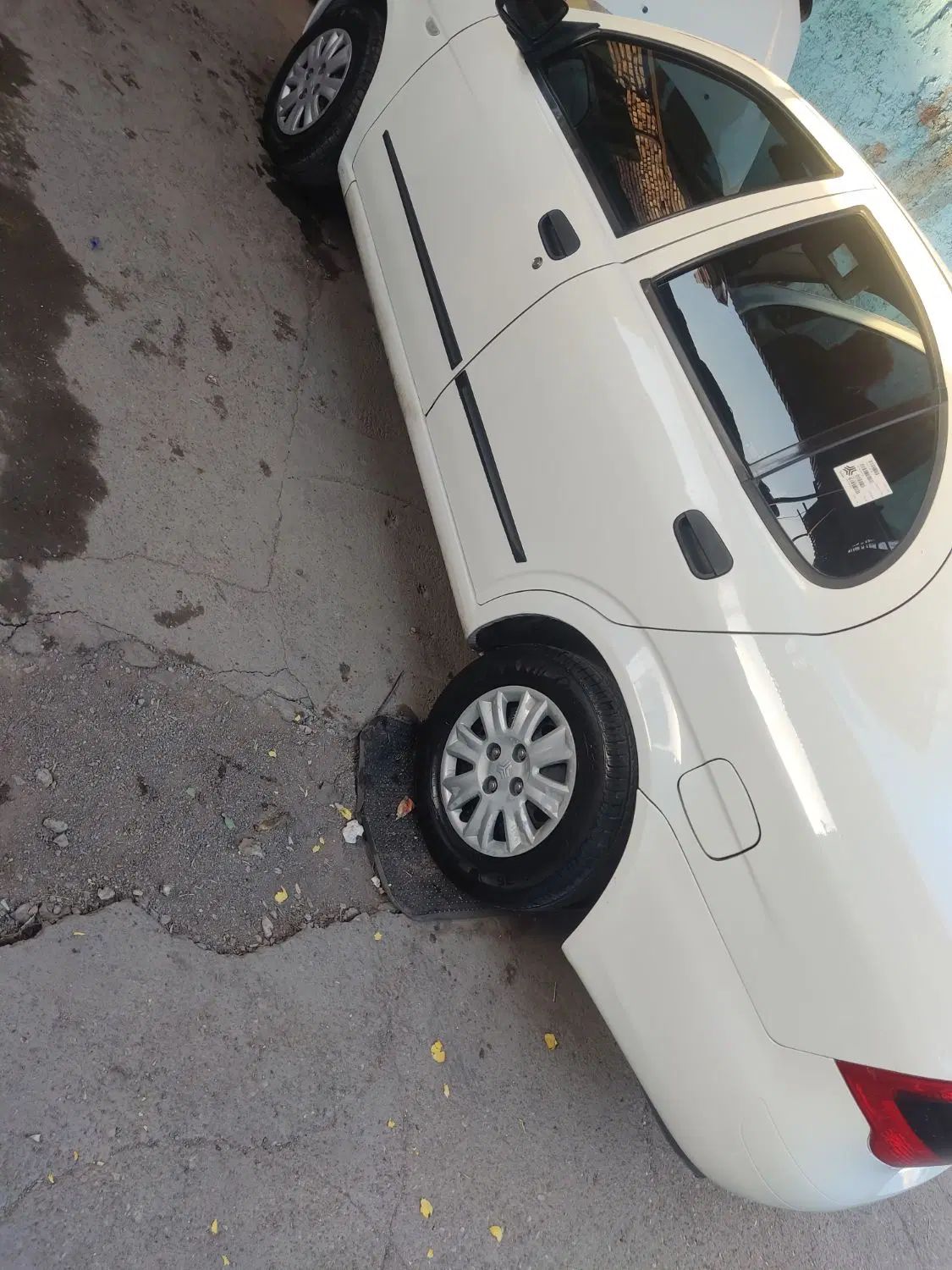 تیبا صندوق دار SX - 1398