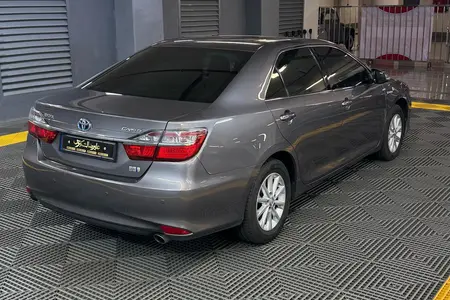 تویوتا کمری GLX - 2015