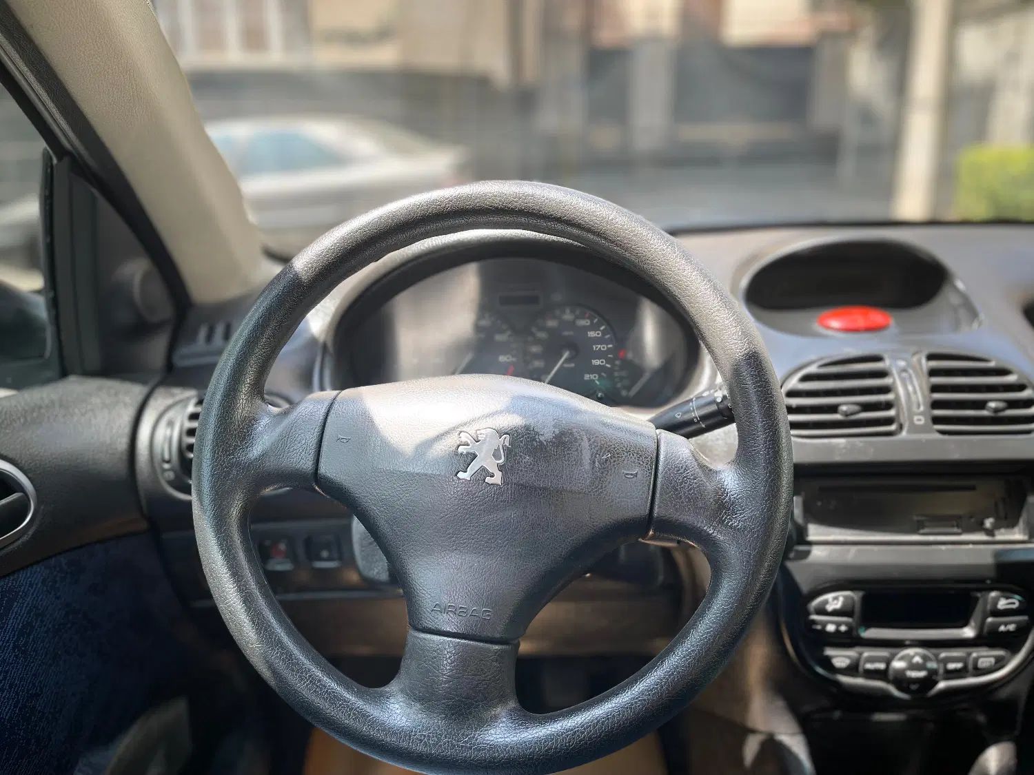 پژو ۲۰۶ صندوق دار v8 - 1385