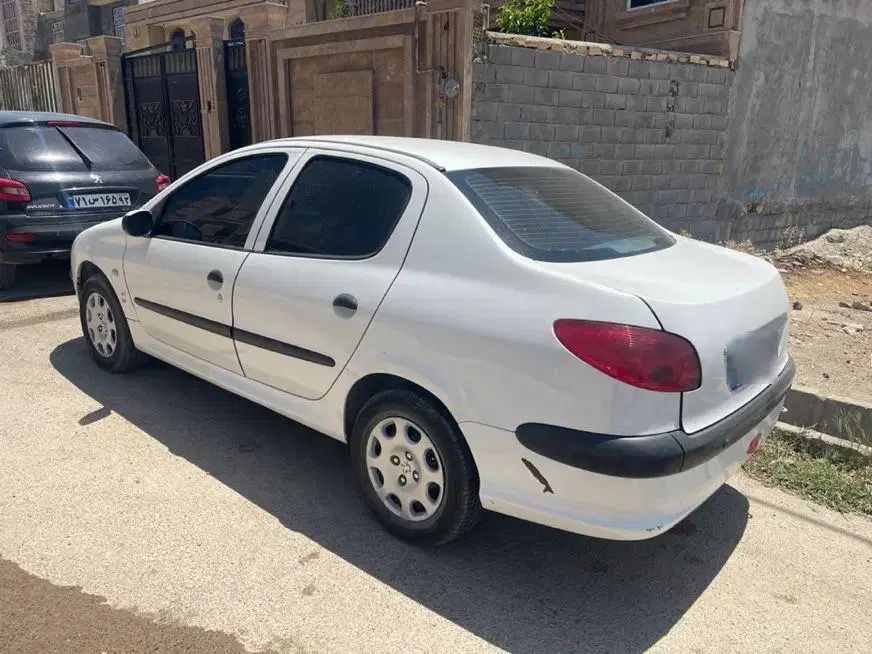 پژو ۲۰۶ صندوق دار v8 - 1396