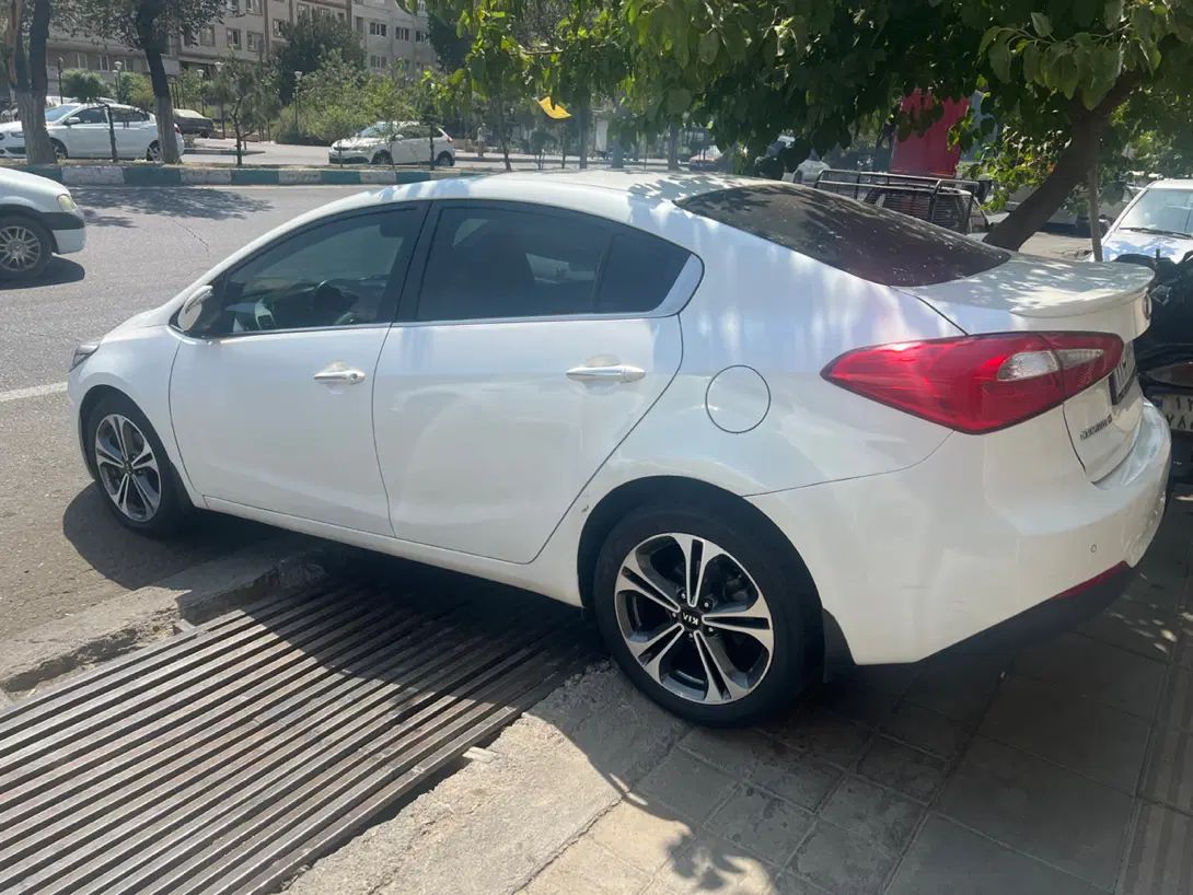 کیا سراتو 2.0 لیتر اتوماتیک GT لاین - 2015