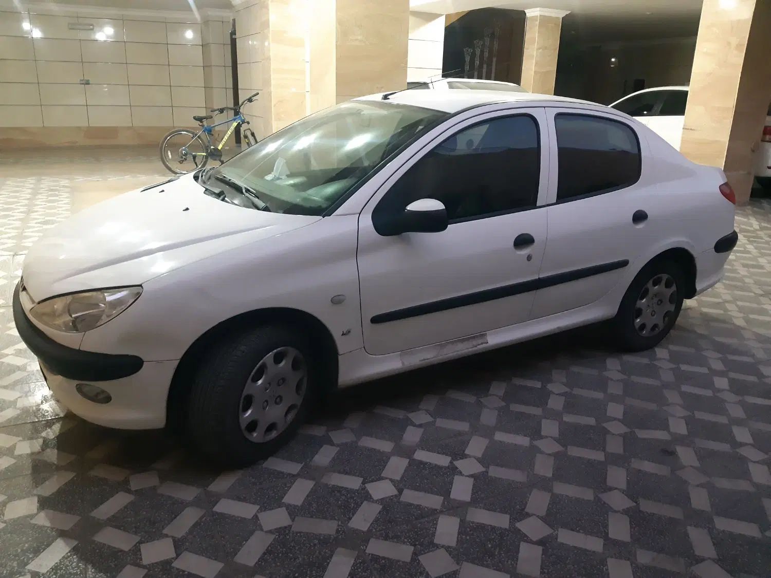 پژو ۲۰۶ صندوق دار v8 - 1398