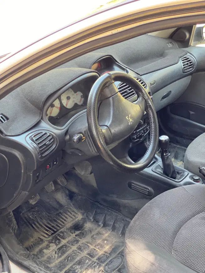 پژو ۲۰۶ صندوق دار v8 - 1396